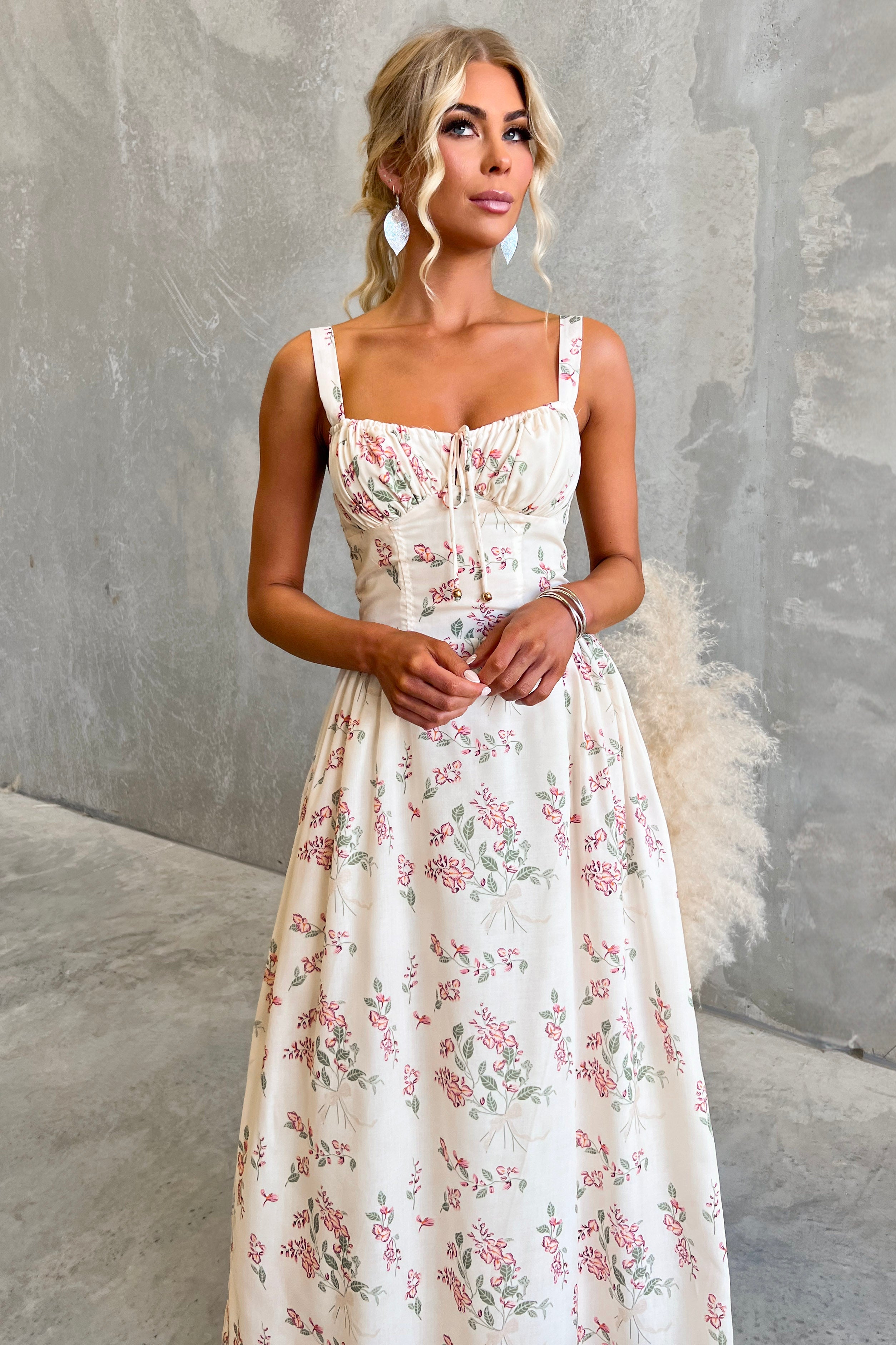 Bella™ | Isikaia Maxi Dress