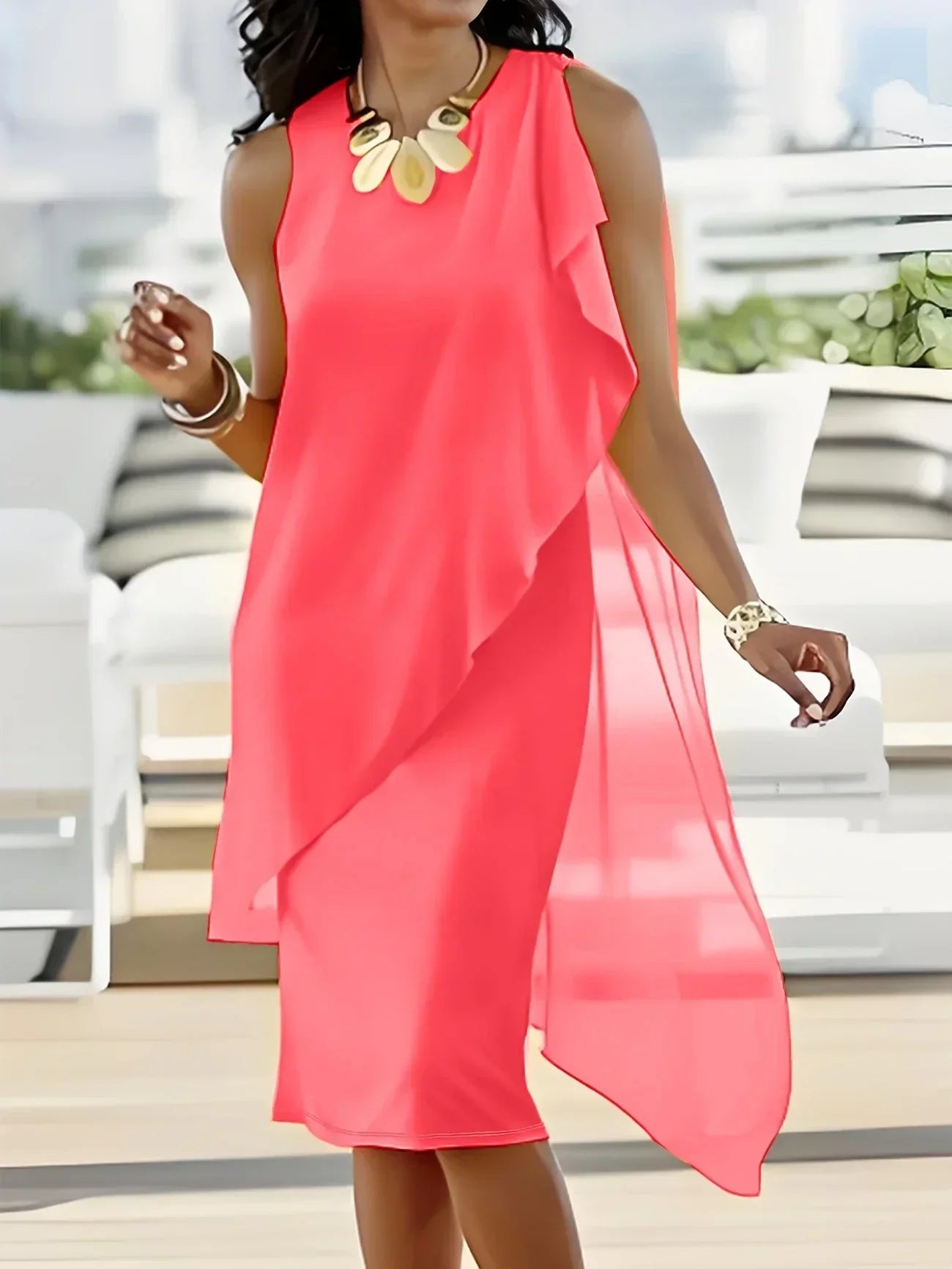 ADDIE | TIDSLÖS ÄRMLESS MIDI KLÄDNAD