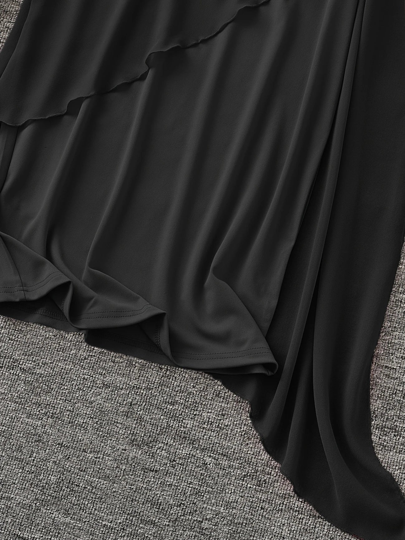 ADDIE | TIDSLÖS ÄRMLESS MIDI KLÄDNAD