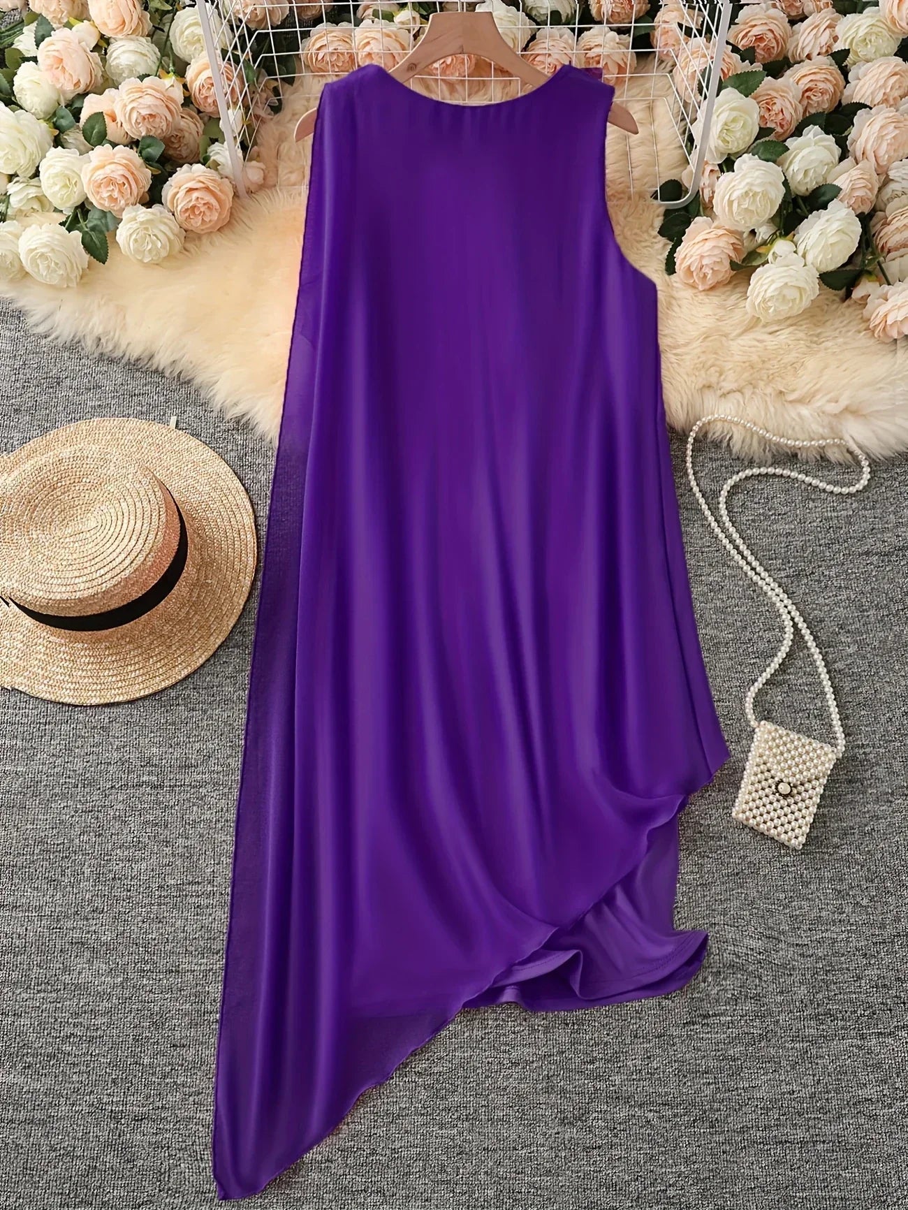 ADDIE | TIDSLÖS ÄRMLESS MIDI KLÄDNAD