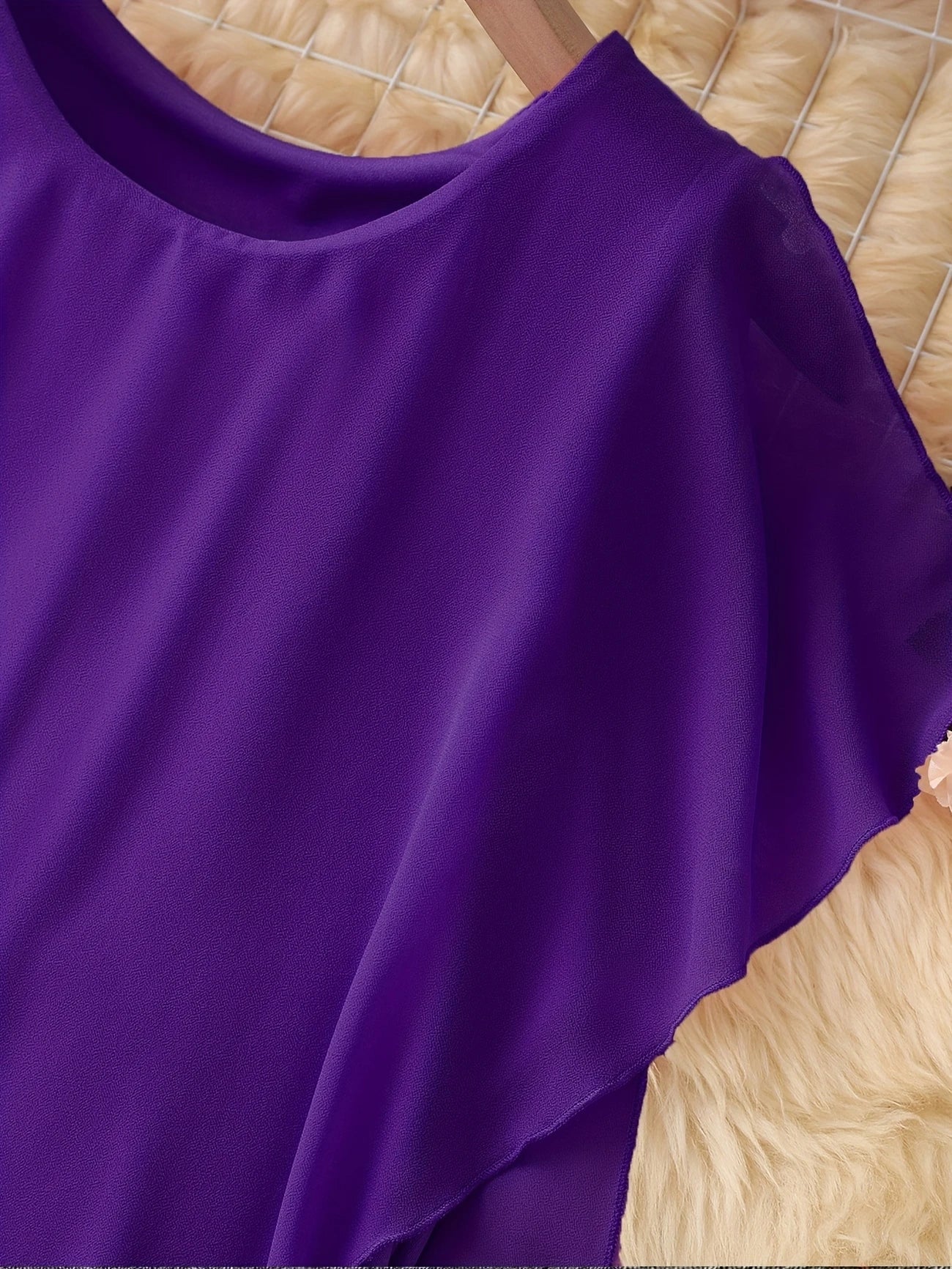 ADDIE | TIDSLÖS ÄRMLESS MIDI KLÄDNAD